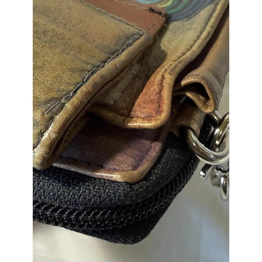 Anuska Wallet Peacock Lily Leather crossbody